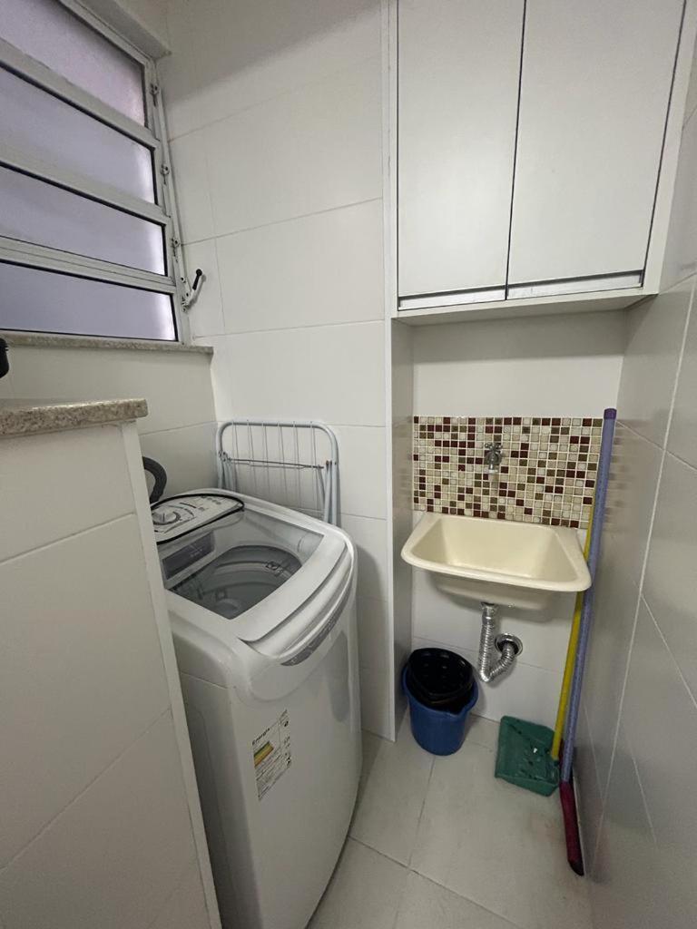 Apartamento Em Santos No Gonzaga Em Frente A Praia المظهر الخارجي الصورة